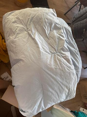 Couette duvet 1 personne 135x200 cm beschikbaar voor biedingen