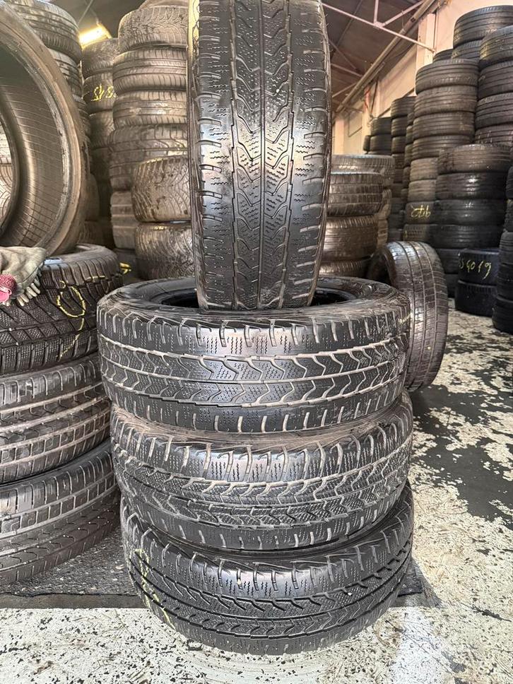 205/65/16c good year avec montage et équilibrage, Autos : Pièces & Accessoires, Commande, Enlèvement