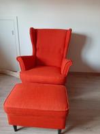 Fauteuil met voetenbank (rood), Huis en Inrichting, Ophalen, Zo goed als nieuw, Hout