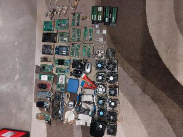 Lot ancien matériel informatique  beschikbaar voor biedingen