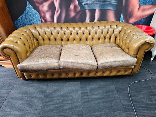 Chesterfield set, Huis en Inrichting, Zetels | Zetels en Chaises Longues, Zo goed als nieuw, Ophalen
