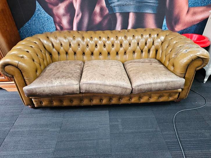 Chesterfield set, Huis en Inrichting, Zetels | Zetels en Chaises Longues, Zo goed als nieuw, Ophalen