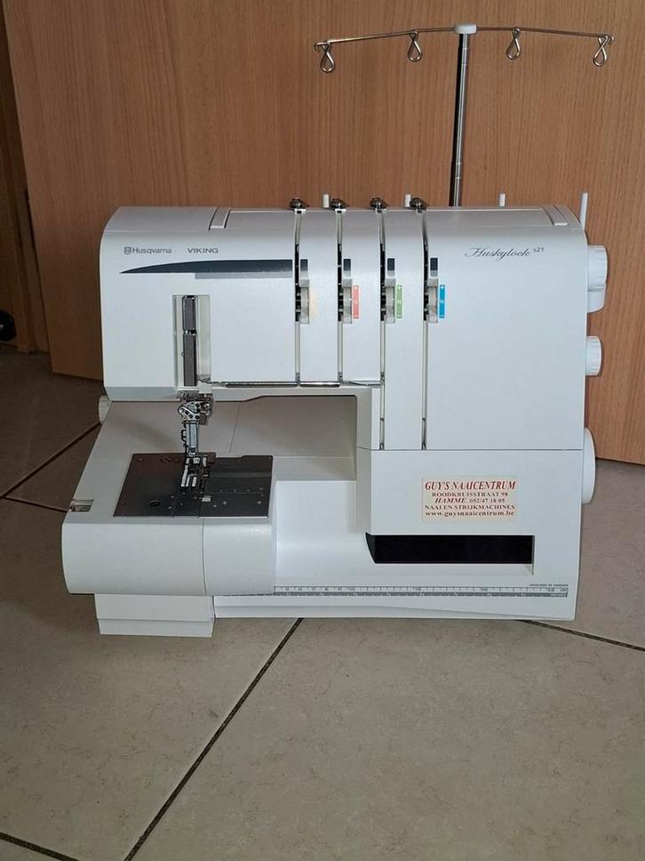 Overlock/coverlock Husqvarna Viking 2in1 type Huskylock S21, Hobby en Vrije tijd, Naaimachines en Toebehoren, Zo goed als nieuw
