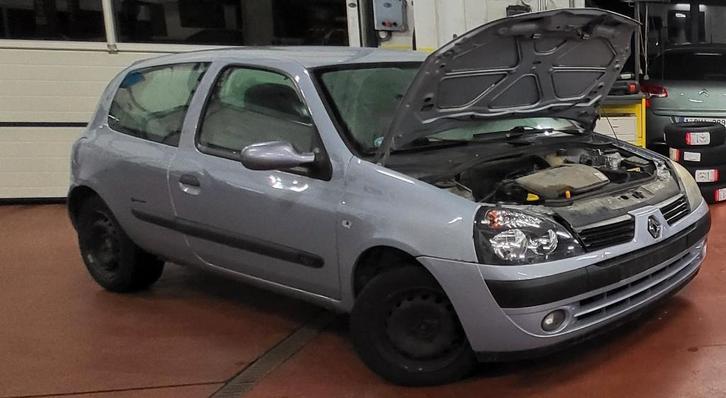 Renault Clio 2 Phases 2 Gris Agathe voor onderdelen, Auto diversen, Overige Auto diversen, Ophalen