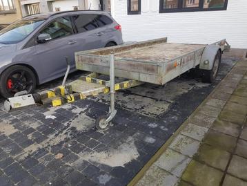 aanhanwagen helpo geremde beschikbaar voor biedingen