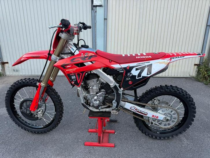 crf 250 2023 * bcp de pieces neuves*, Fietsen en Brommers, Brommers | Crossbrommers, Zo goed als nieuw, Honda, Ophalen