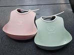 2 Slabbetjes Babybjorn roos en groen, Kinderen en Baby's, Ophalen, Zo goed als nieuw, Overige typen