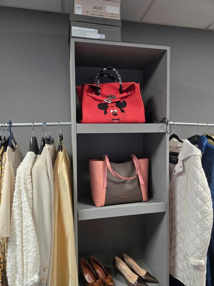 Over te nemen  luxe tweedehandszaak, Zakelijke goederen, Exploitaties en Overnames