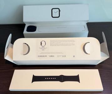 Apple Watch S 4 - 44m Space Grey Aluminium + nieuw bandje beschikbaar voor biedingen