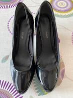 Escarpins noirs Marco Tozzi pointure 41, Vêtements | Femmes, Chaussures, Escarpins