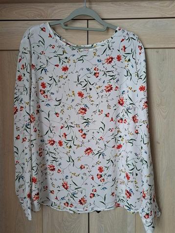 Blouse écrue à manches longues à fleurs taille 46