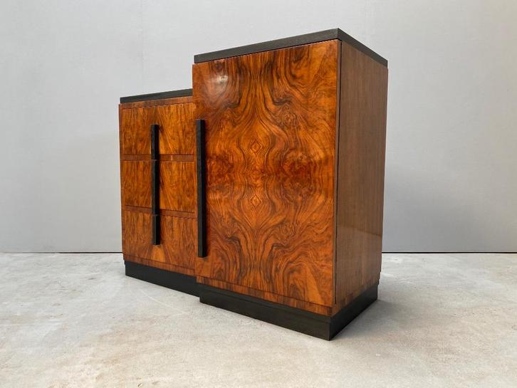 Art Deco kast in notenhout, Antiek en Kunst, Antiek | Meubels | Kasten, Ophalen