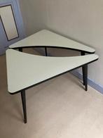 duo vintage bijzettafeltjes, Huis en Inrichting, Tafels | Bijzettafels, Gebruikt, Vintage, 75 cm of meer, Overige vormen