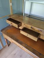Karaktervol houten bureautje met opberglades – vintage charm, Ophalen, Gebruikt, Bureau