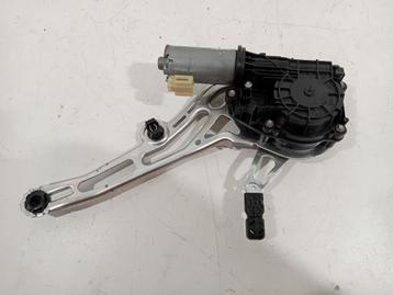 ACHTERKLEP MOTOR Mercedes-Benz E (W213) (0390204124) beschikbaar voor biedingen