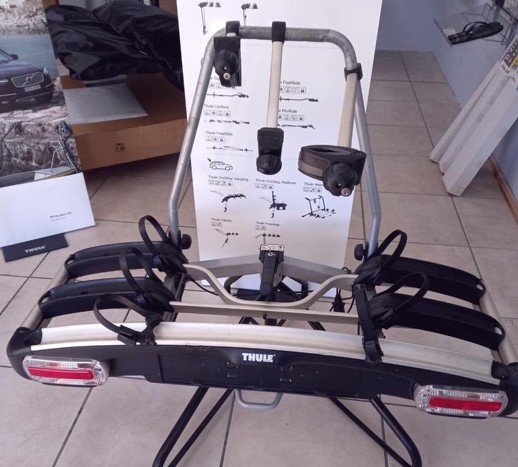 Thule 929 Fietsendrager voor 3 fietsen, Auto diversen, Fietsendragers, Zo goed als nieuw, Trekhaakdrager, 3 fietsen of meer, Brede banden