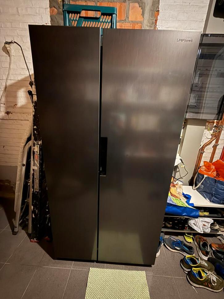 Amerikaanse koel/vrieskast, Elektronische apparatuur, Koelkasten en IJskasten, Zo goed als nieuw, Met aparte vriezer, 200 liter of meer