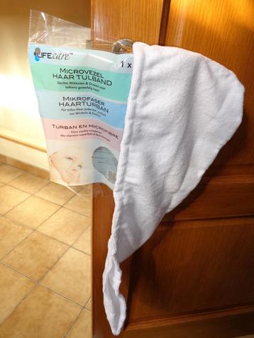 turban en microfibre blanc NEUF beschikbaar voor biedingen