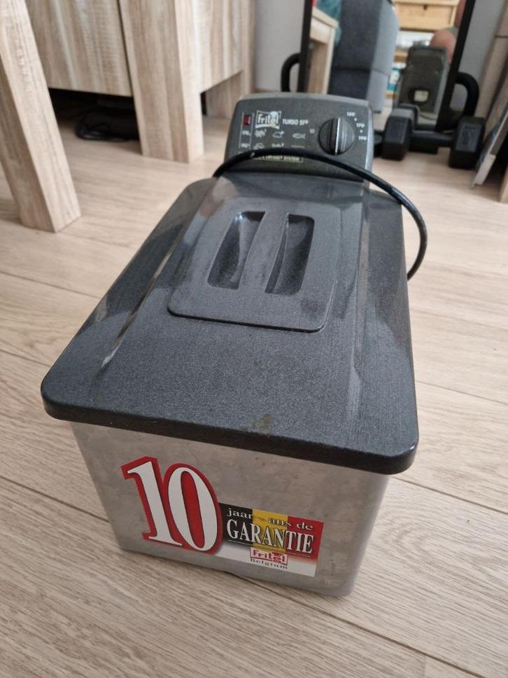 Fritel Turbo SF3 Frituurpan, Elektronische apparatuur, Frituurpannen, Zo goed als nieuw, 4 liter of meer, Uitneembare binnenpan