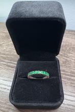 Vintage Eternity ring in witgoud en smaragden, Handtassen en Accessoires, Antieke sieraden, Ophalen of Verzenden, Goud, Ring, Met edelsteen