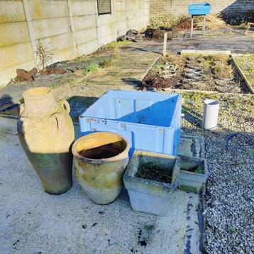 Stenenkruik / diverse stenen plantenpotten / plastic tuinbak beschikbaar voor biedingen