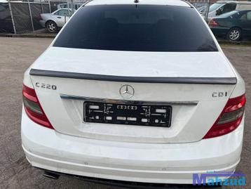 MERCEDES C KLASSE W204 WIT 650 achterklep 2007-2011 beschikbaar voor biedingen