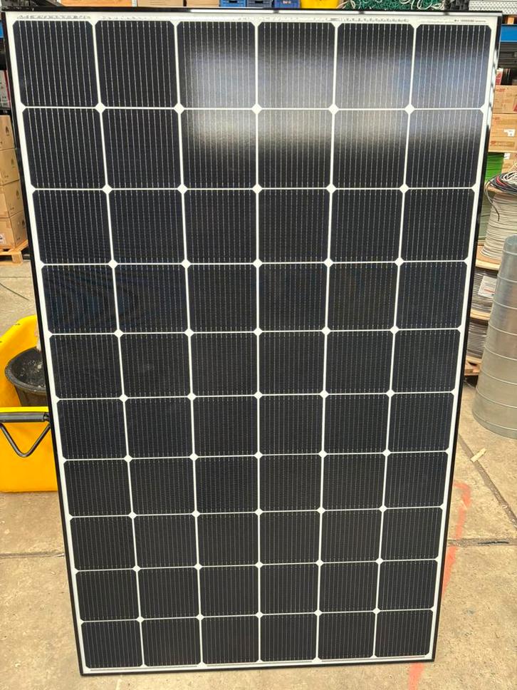 Panneaux Lg 315 N1C-G4, Doe-het-zelf en Bouw, Zonnepanelen en Toebehoren, Nieuw, Paneel, 200 wattpiek of meer, Ophalen