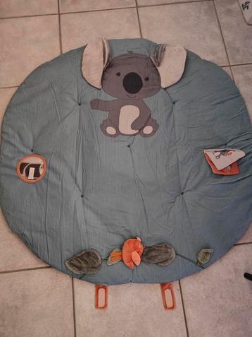 Speelkleed Kai  beschikbaar voor biedingen