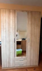 Houten kleerkast met spiegel (2x), Huis en Inrichting, Ophalen, Gebruikt, 100 tot 150 cm, 150 tot 200 cm