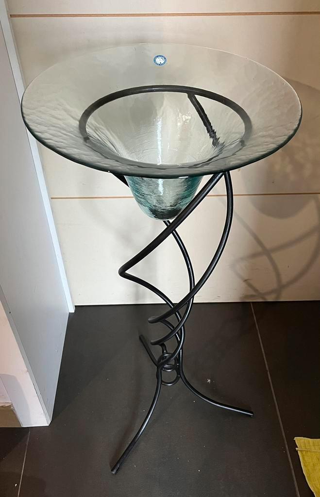 Vasque en verre avec pied en fer forgé noir, Maison & Meubles, Accessoires pour la Maison | Vases, Comme neuf, Noir, 75 cm ou plus