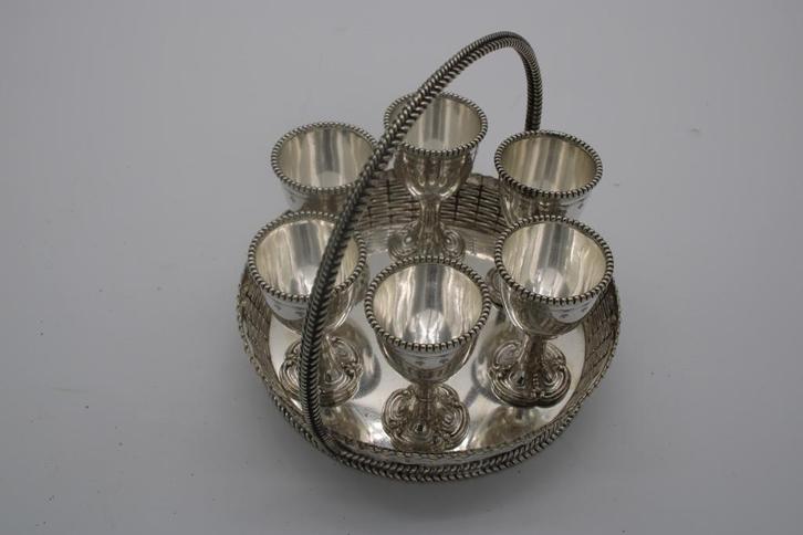 Antieke sterling zilveren eierdopjes met mandje, Antiek en Kunst, Antiek | Zilver en Goud, Zilver, Ophalen of Verzenden