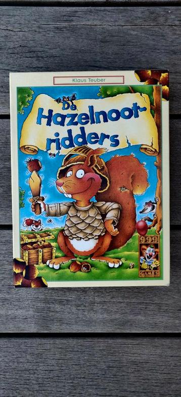 De Hazelnootridders - Weer een spel van nonkel Marcel. beschikbaar voor biedingen