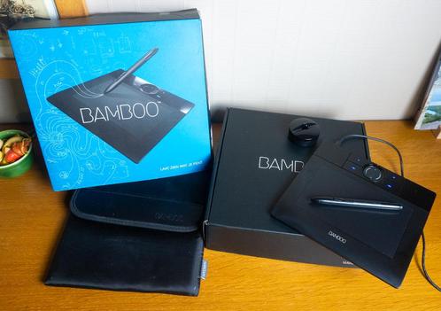 Wacom Bamboo tekentablet met pen en opberghoes MTE450, Computers en Software, Tekentablets, Zo goed als nieuw, Bedraad, Ophalen of Verzenden
