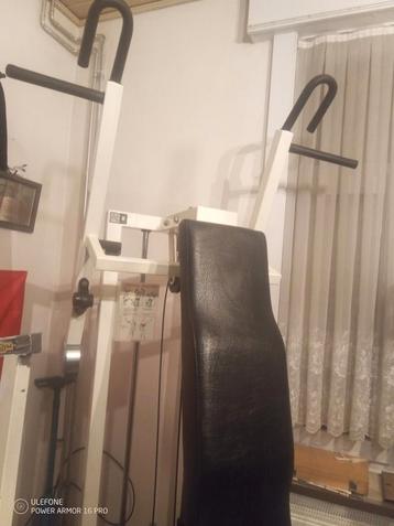 Vertical traction technogym  beschikbaar voor biedingen