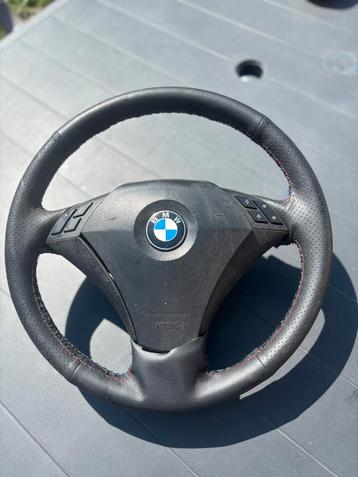 BMW E60 stuur met airbag beschikbaar voor biedingen