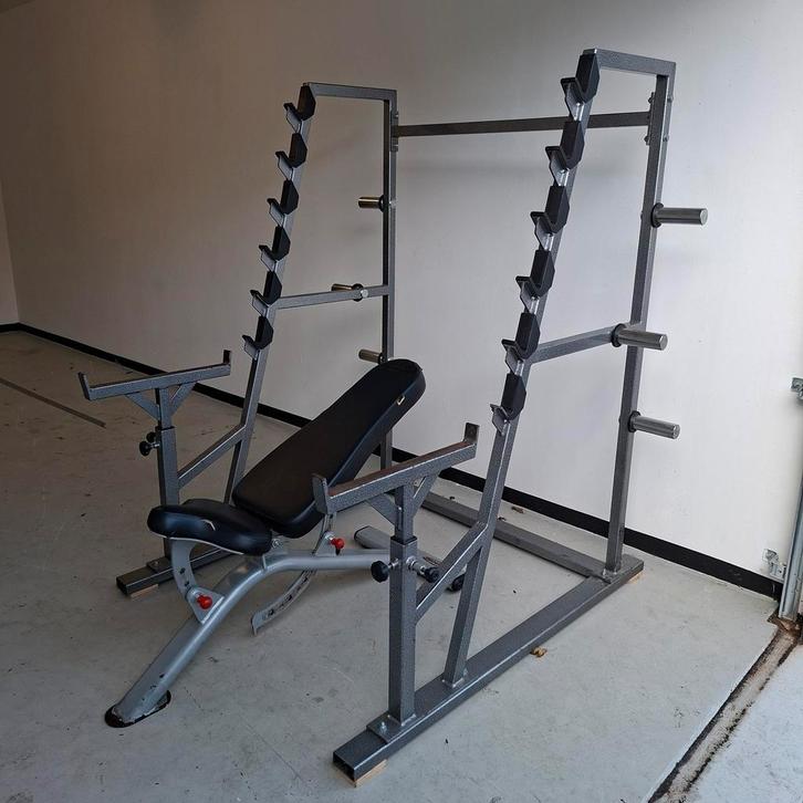 Panatta Squat Rack + Panatta Bankje + Olympische Gewicht Set, Sport en Fitness, Fitnessmaterialen, Zo goed als nieuw, Ophalen