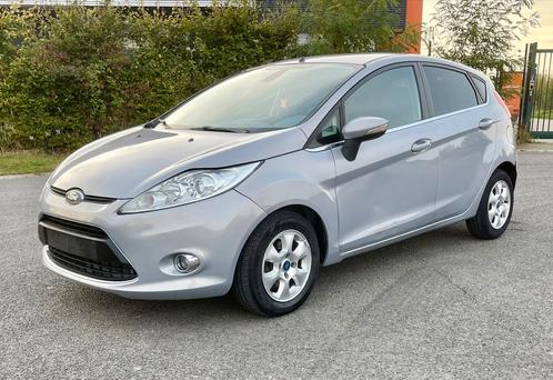 Ford Fiesta Titanium 1.6TDCI approuvée, Autos, Ford, Particulier, Fiësta, Phares directionnels, Airbags, Air conditionné, Alarme