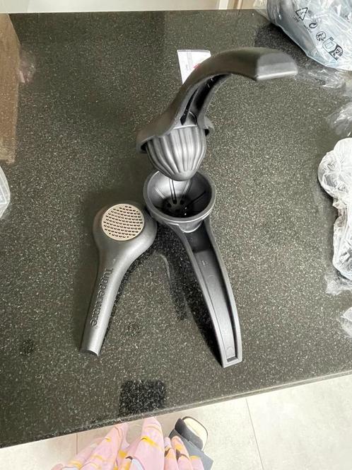 Citruspers met rasp, Huis en Inrichting, Keuken | Tupperware, Nieuw, Overige typen, Ophalen of Verzenden