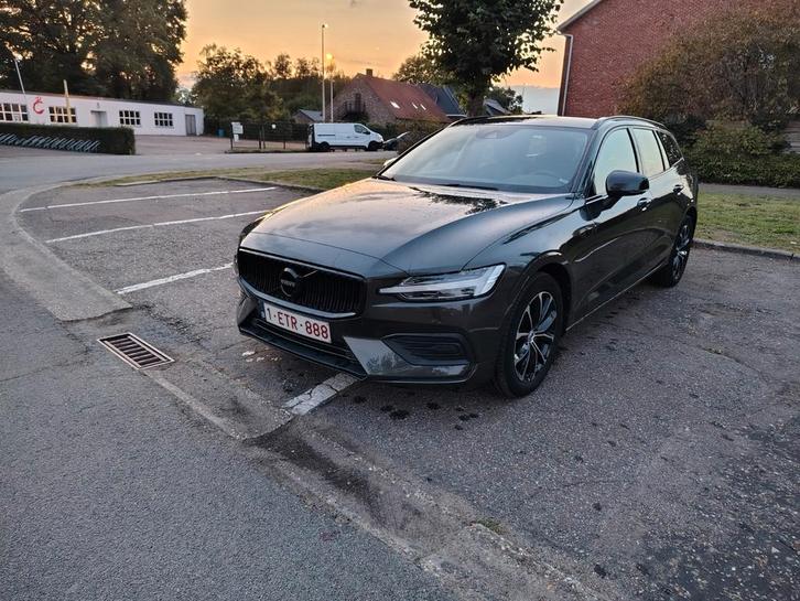 Volvo V60 D3 2.0 Momentum Pro, Auto's, Volvo, Particulier, V60, Diesel, Euro 6, Break, 5 deurs, Handgeschakeld, Leder, Voorwielaandrijving