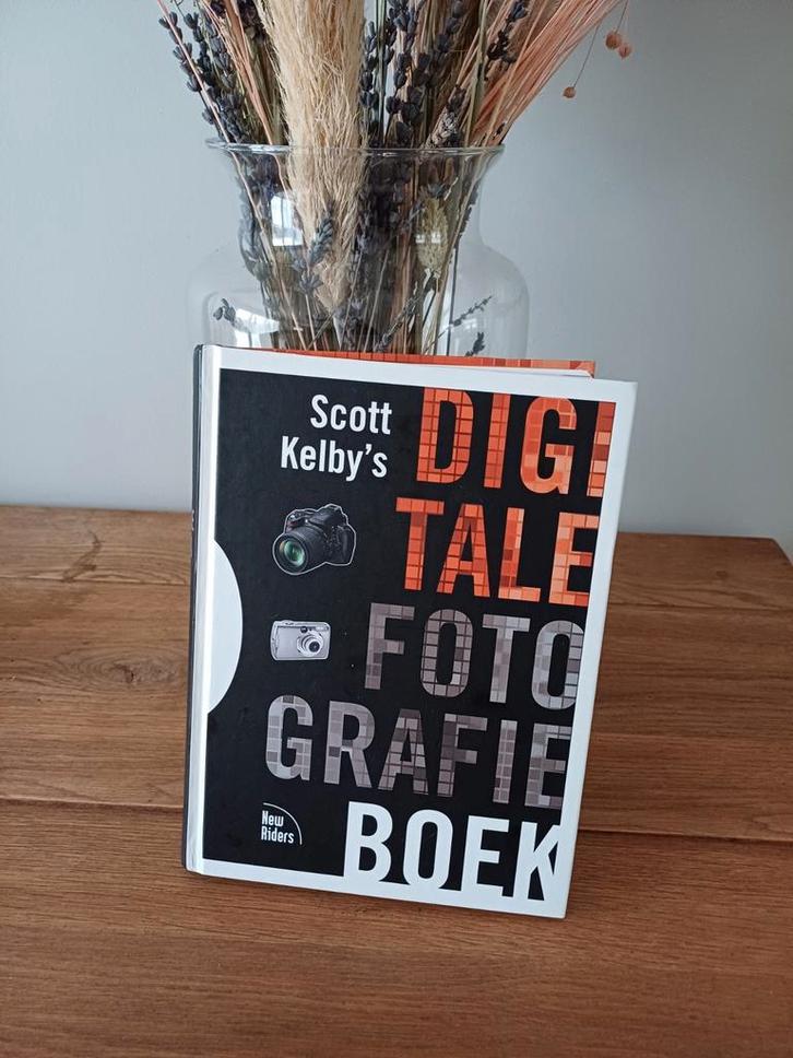 Digitale fotografie boek Scott Kelby, Boeken, Kunst en Cultuur | Fotografie en Design, Zo goed als nieuw, Techniek, Ophalen of Verzenden