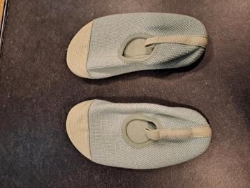 Strandschoentjes / waterschoentjes Zara maat 24/25 disponible aux enchères