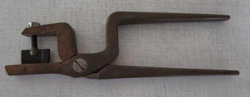 Antieke knoopsgat snijder - tang, Antiek en Kunst, Antiek | Gereedschap en Instrumenten, Ophalen of Verzenden