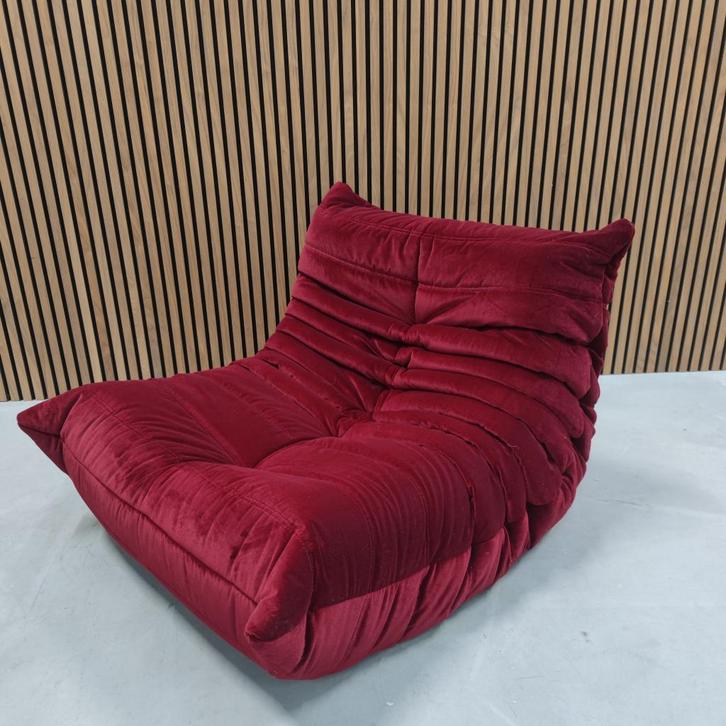 Ligne Roset Togo - Nabab Cerise - eenzits, Antiek en Kunst, Antiek | Meubels | Stoelen en Sofa's, Ophalen of Verzenden