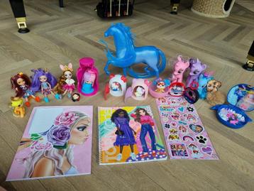 Girls pakketje (LOL, Helly Kitty, My Little Pony, etc) beschikbaar voor biedingen