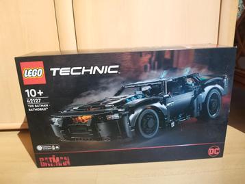 LEGO Technic Batmobile Batman 42127
