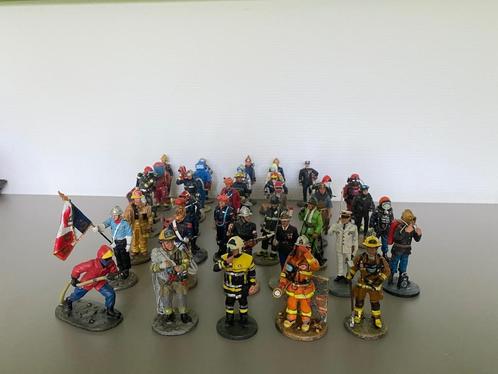 Brandweerman miniatuur metaal 39 stuks, Verzamelen, Poppetjes en Figuurtjes, Zo goed als nieuw, Ophalen