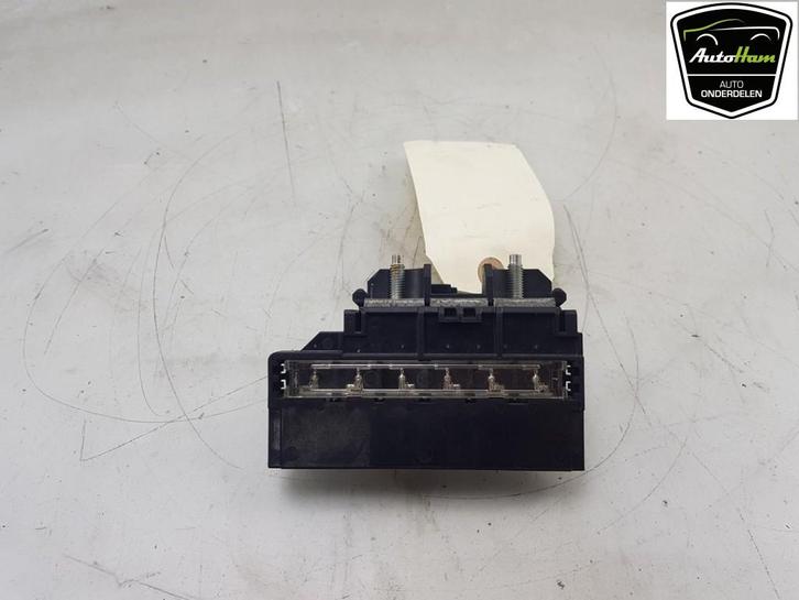 ZEKERINGKAST Renault Arkana (RJLL) (01-2020/-), Auto-onderdelen, Elektronica en Kabels, Renault, Gebruikt