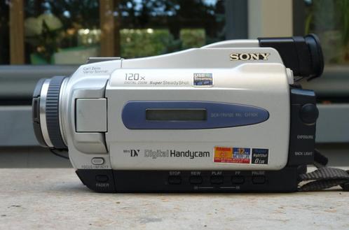 Sony minidv mini dv digitaliseren overzetten als nieuw, Audio, Tv en Foto, Videocamera's Digitaal, Zo goed als nieuw, Camera, Mini DV
