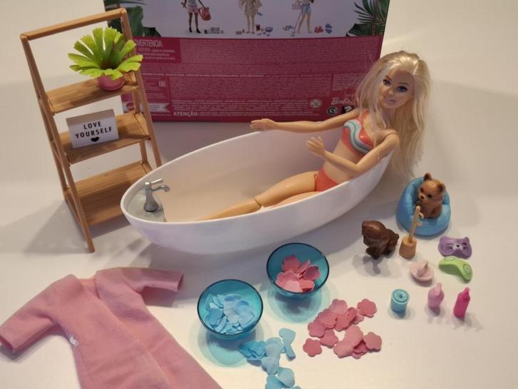 Barbie wellness badset, Kinderen en Baby's, Speelgoed | Actiefiguren, Zo goed als nieuw, Ophalen of Verzenden