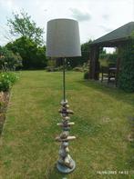 1 vloerlamp in drijfhout en kiezelstenen, Huis en Inrichting, Ophalen, Zo goed als nieuw, Hout